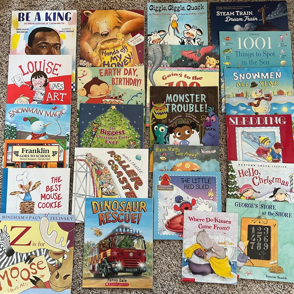 SOLD ✌🏽23 Scholastic Kids Books